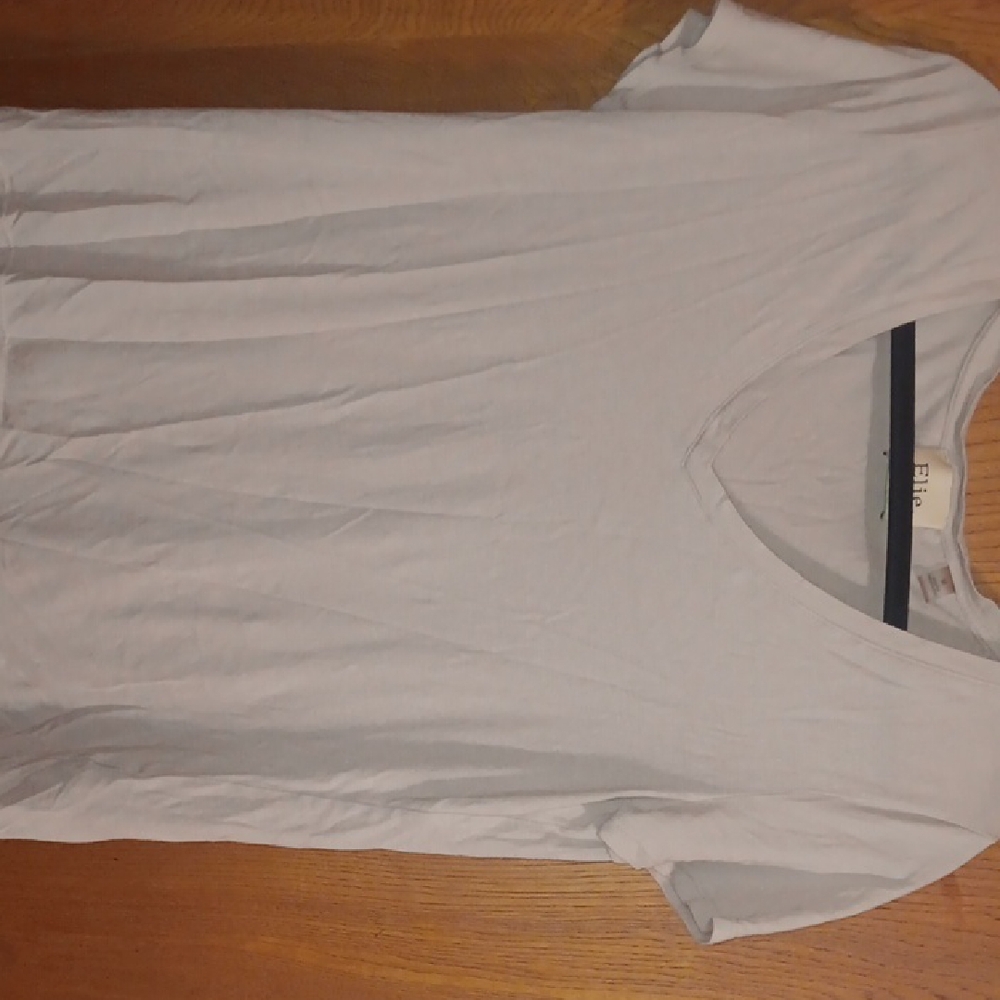 Elle Soft Gray V-Neck Tee